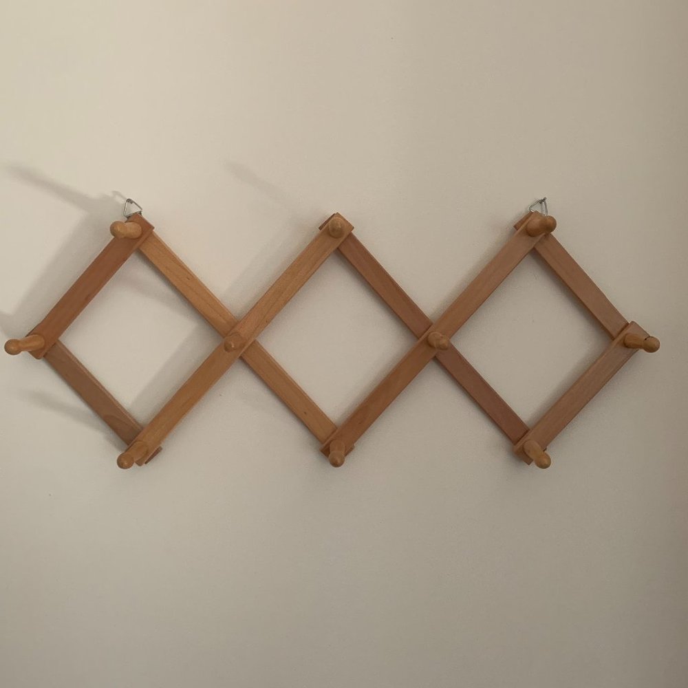 Wooden Accordion Rack with 10 Pegs